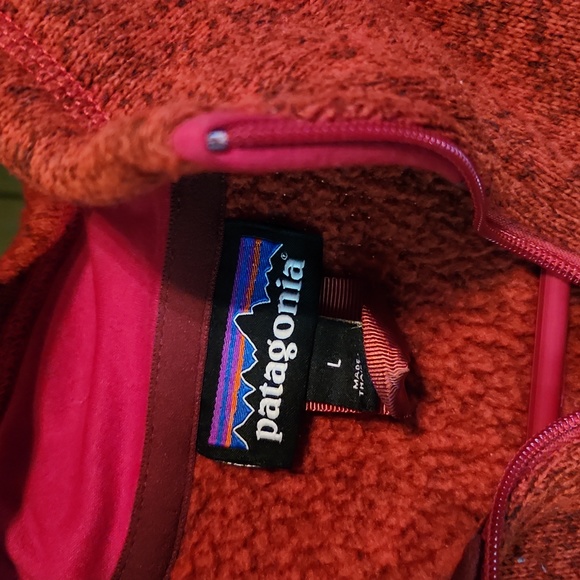 Patagonia ladies size Large, red pull over, fleece lined. - Picture 2 of 6